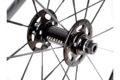 Paire De Roues Carbone Piste Aventón Latigo 01 à Boyaux 10 Paire De Roues Carbone Piste Aventón Latigo 01 à Boyaux -Équipement De Vélo paire de roues carbone piste aventon latigo 01 a boyaux 3