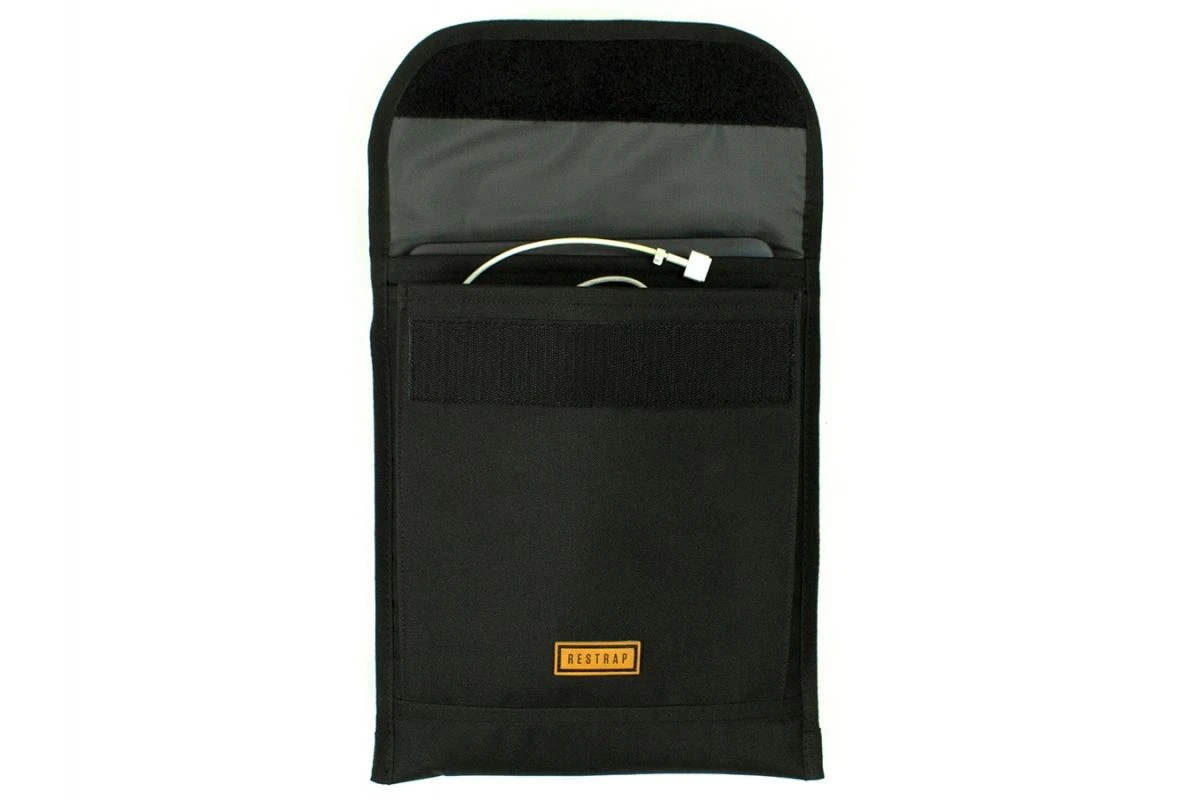 Pochette Pour Ordinateur Portable Restrap 9 Pochette Pour Ordinateur Portable Restrap – Image 7