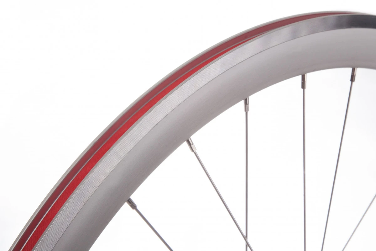 Roues Fixie / Singlespeed BeastyBike X Infiné Cycles B40 Argent 5 Roues Fixie / Singlespeed BeastyBike X Infiné Cycles B40 Argent – Image 3