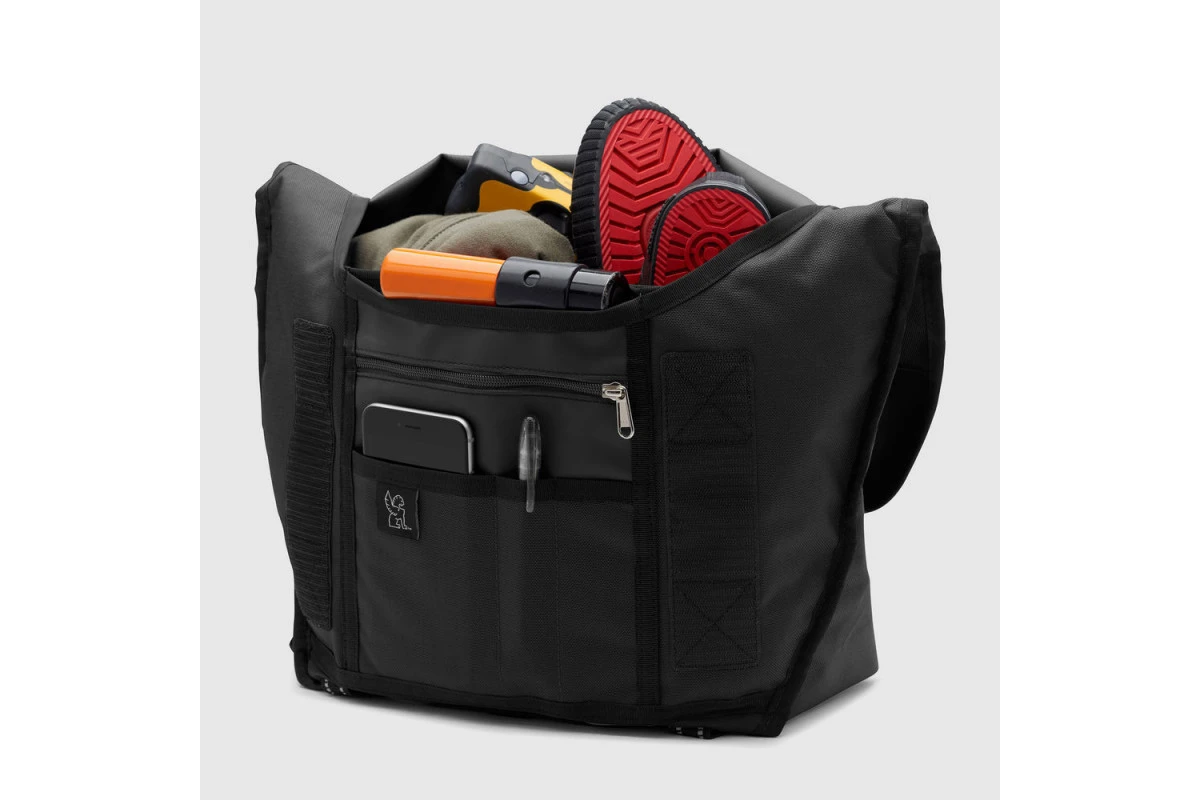 Sac Bandoulière Chrome Mini Metro All Black 7 Sac Bandoulière Chrome Mini Metro All Black – Image 5