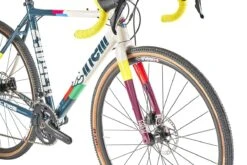 Vélo Gravel Cinelli Zydeco Muddy Dry - 2023 10 Vélo Gravel Cinelli Zydeco Muddy Dry - 2023 -Équipement De Vélo velo gravel cinelli zydeco muddy dry 2023 1